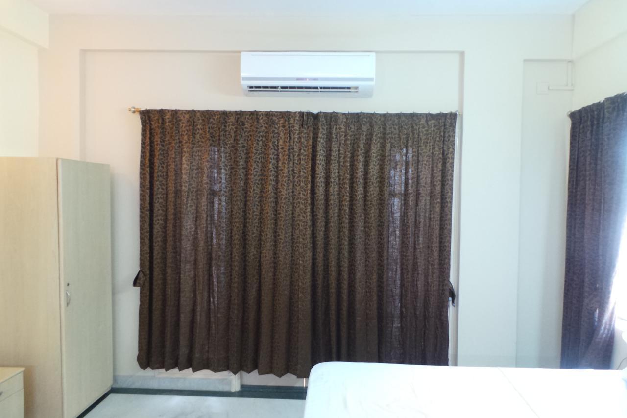 White House Hotel Bangalore Extérieur photo